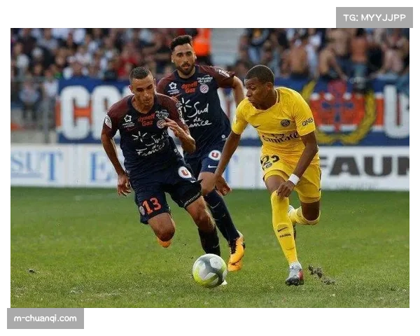 里昂3-3战平蒙彼利埃，比赛末段十分钟内连入三球